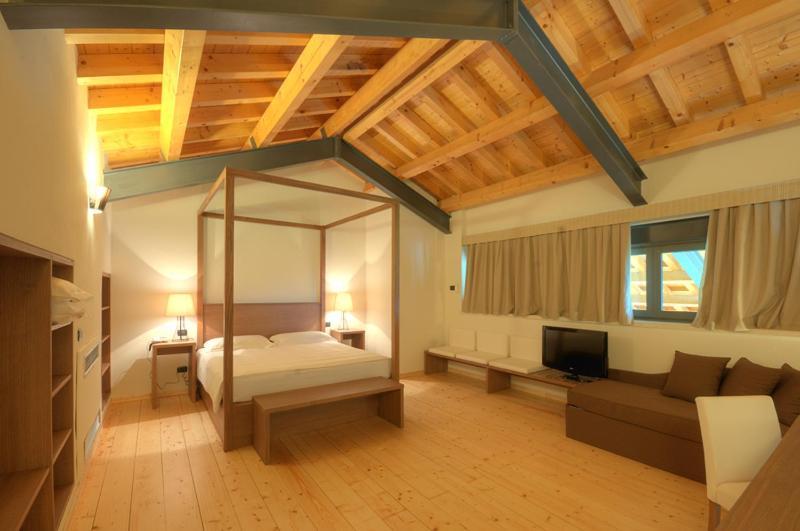 فيلا ديسينسانو ديل غاردافي Agriturismo Colombarino الغرفة الصورة